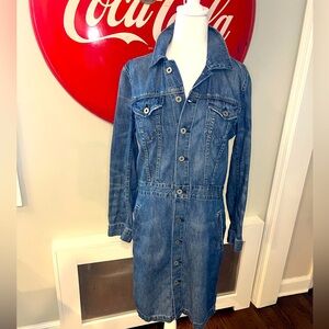 Polo Ralph Lauren denim dress, built in waistband, button front, hip pockets, M
